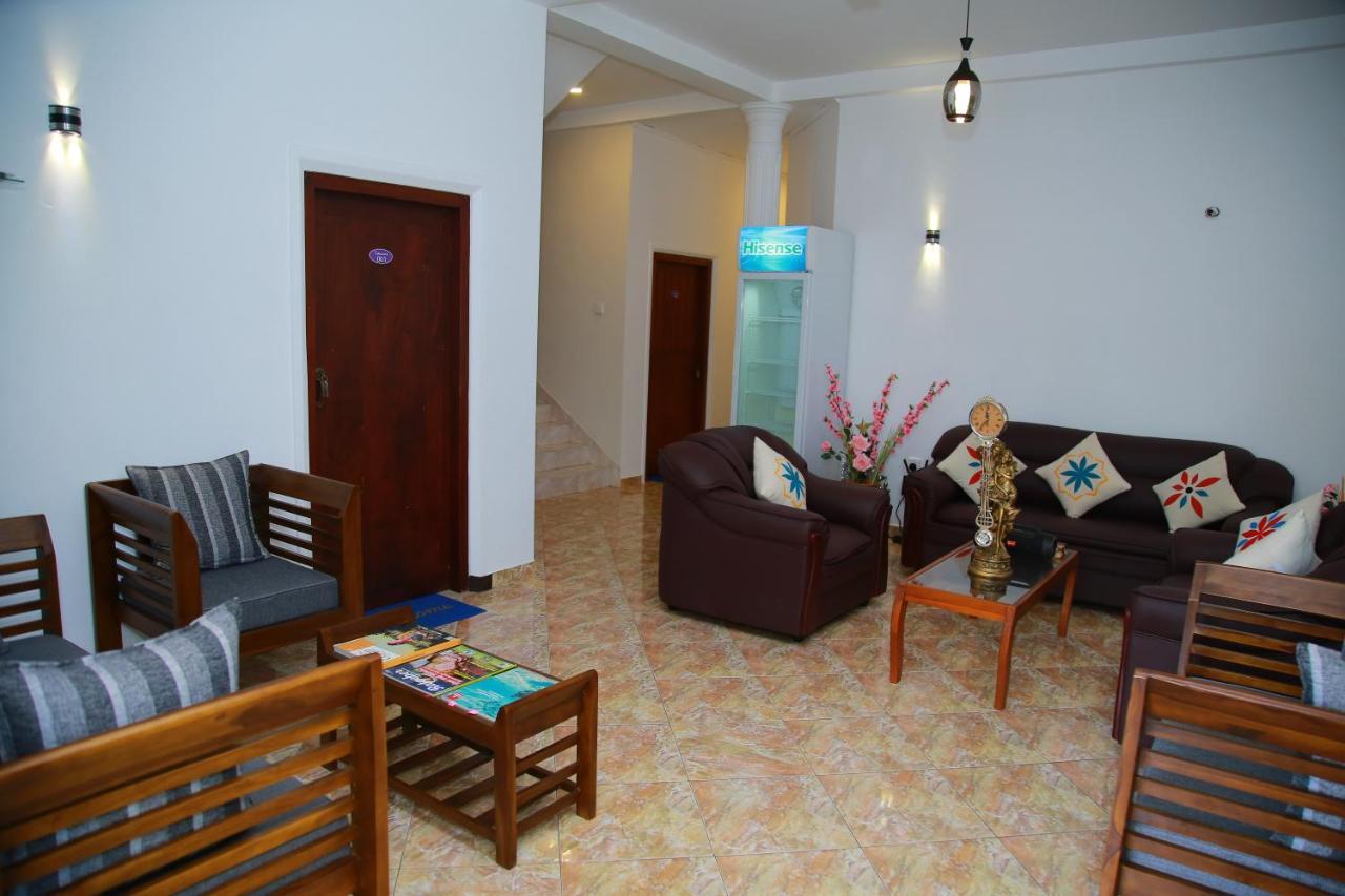 Aken Villa Hikkaduwa Exterior foto